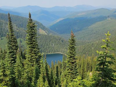 Middle Oregon Lake