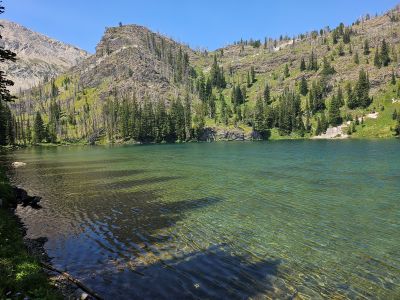 Oreamnos Lake