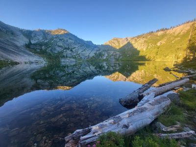 Morning at Leo Lake